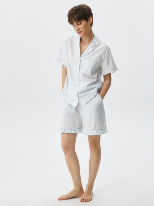 домашняя рубашка в полоску от бренда sela вид слева