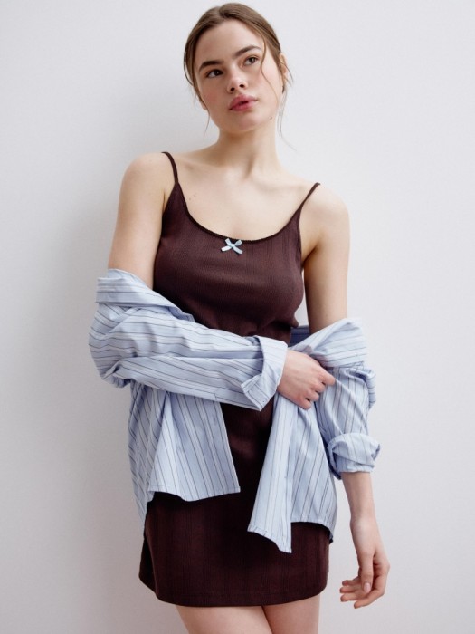 домашняя сорочка из трикотажа с рельефным узором универсального стиля с лицевой стороны