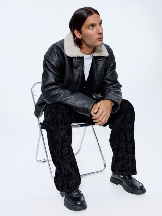 дубленка из искусственной кожи и меха от бренда sela вид слева