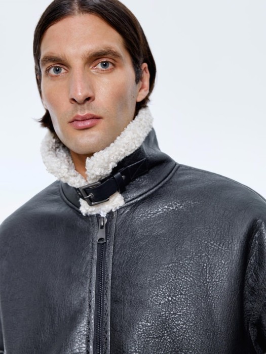 Товар с артикулом 4680798748177 вид сзади