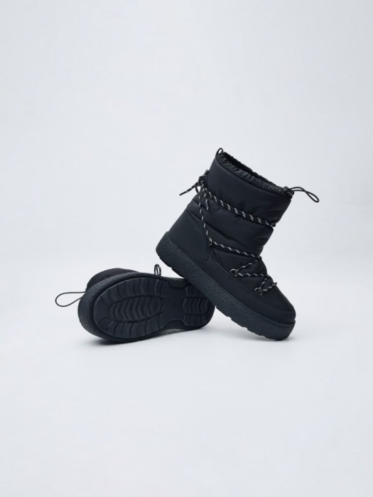 дутики-луноходы по цене 5599 руб вид справа