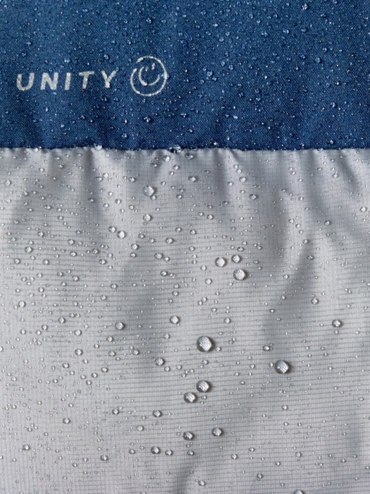 дутый жилет в стиле колор блок для мальчиков из пуха спереди