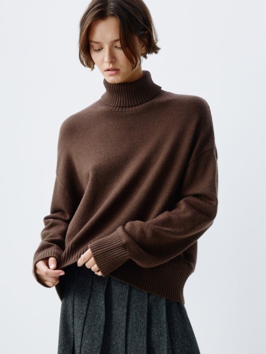 джемпер оверсайз с содержанием шерсти из россии вид сбоку