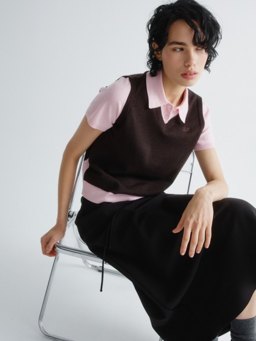 джемпер-поло с имитацией второго слоя в виде жилетки от бренда sela вид слева