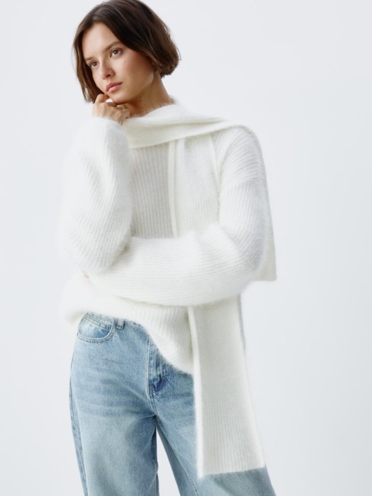 джемпер с шарфом из смесовой шерсти премиум качества из россии вид сбоку