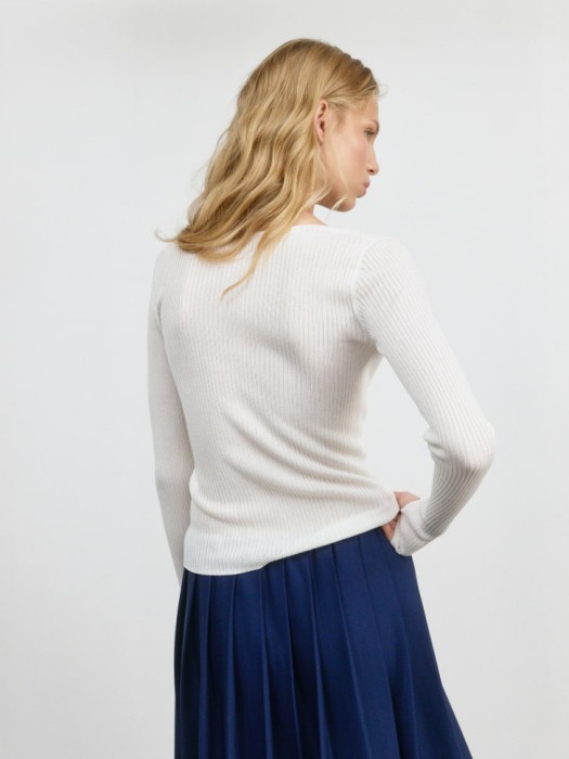 джемпер в рубчик из линейки  young по цене 999 руб вид справа