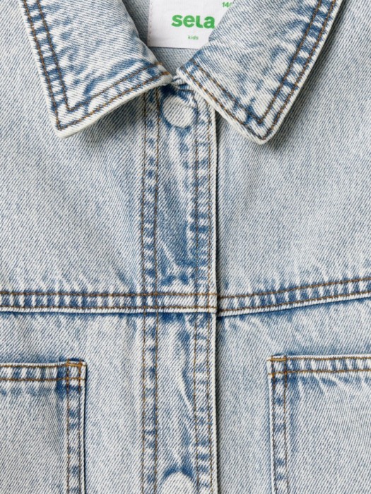 джинсовая куртка-рубашка для девочек из хлопка спереди