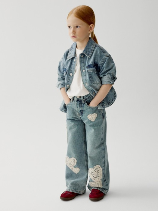 джинсовая куртка-рубашка для девочек от бренда sela вид слева