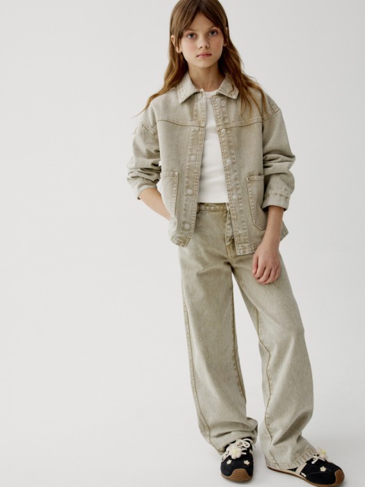 джинсовая куртка-рубашка для девочек от бренда sela вид слева