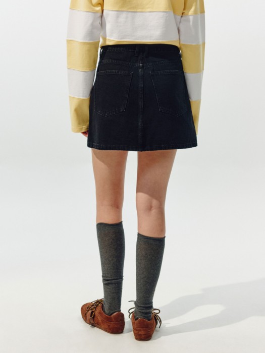 джинсовая мини юбка из линейки  young из россии вид сбоку