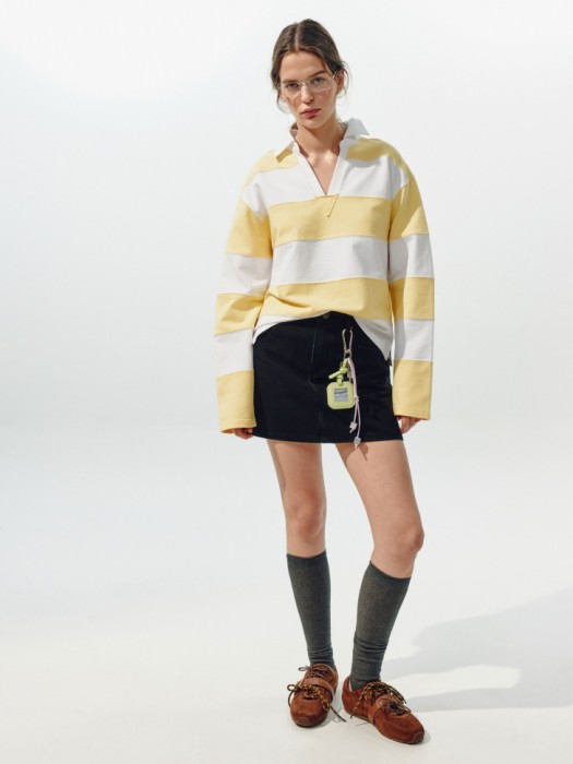 Товар черного цвета с внутренней стороны