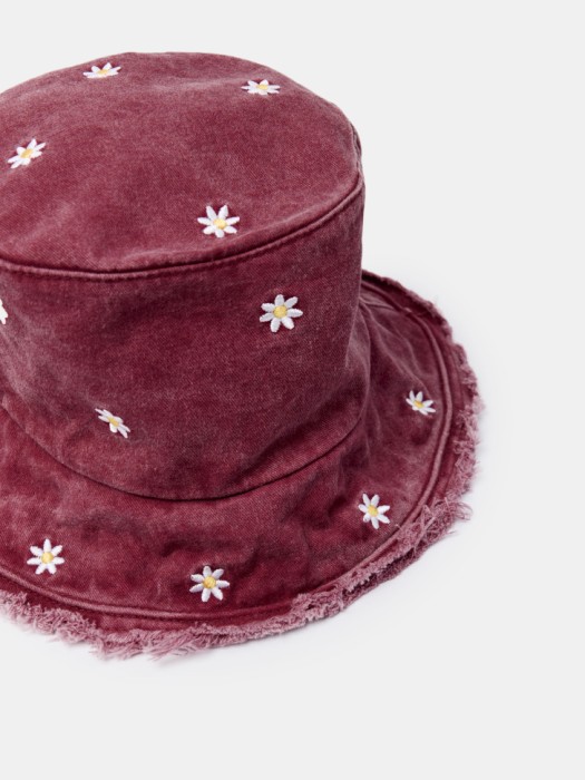 джинсовая панама с вышивкой для девочек от бренда sela вид слева