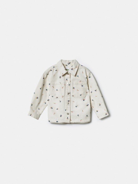 джинсовая рубашка с принтом для девочек по цене 2499 руб вид справа