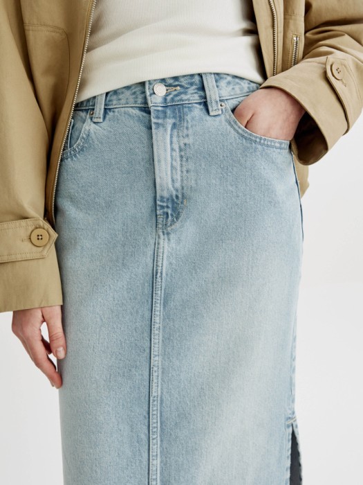 джинсовая юбка макси с боковыми разрезами из джинсы и джинскота спереди