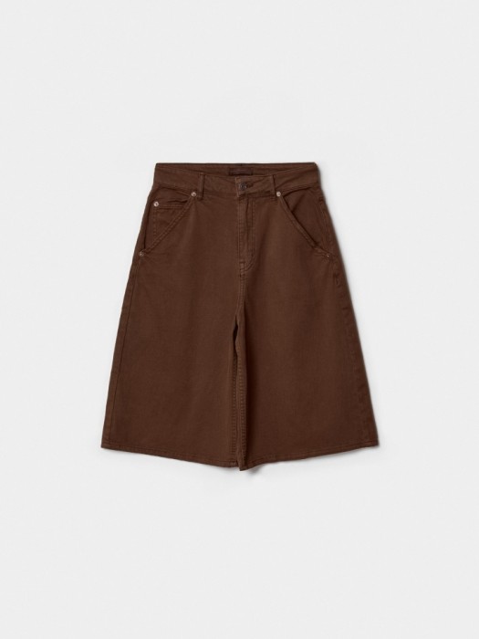 джинсовые шорты-бермуды премиум качества классического стиля с лицевой стороны