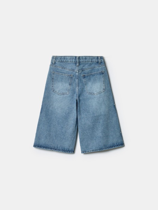 Товар голубого цвета с внутренней стороны