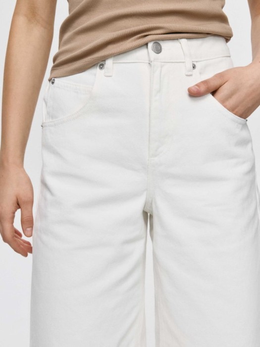 джинсовые шорты-бермуды с высокой посадкой от бренда sela вид слева