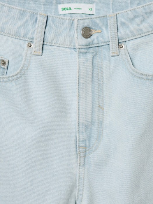 джинсовые шорты мом с высокой посадкой классического стиля с лицевой стороны