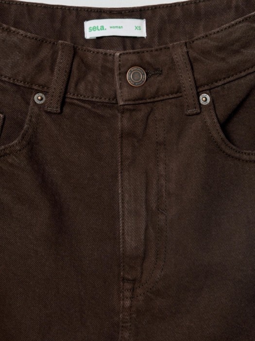 джинсовые шорты мом с высокой посадкой классического стиля с лицевой стороны