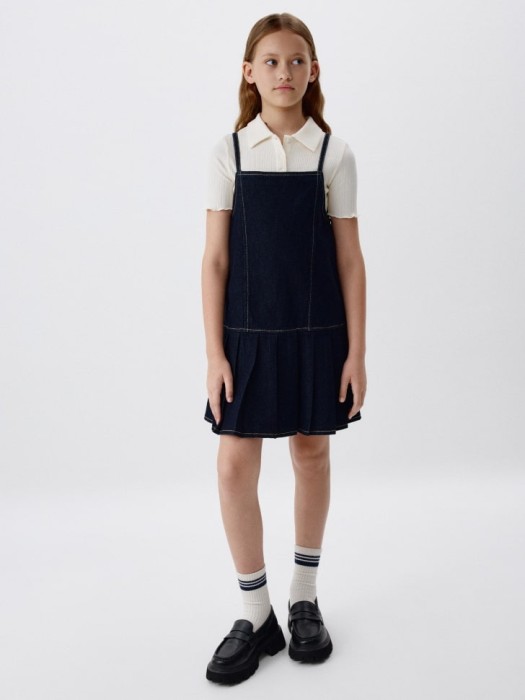 джинсовый сарафан для девочек от бренда sela вид слева