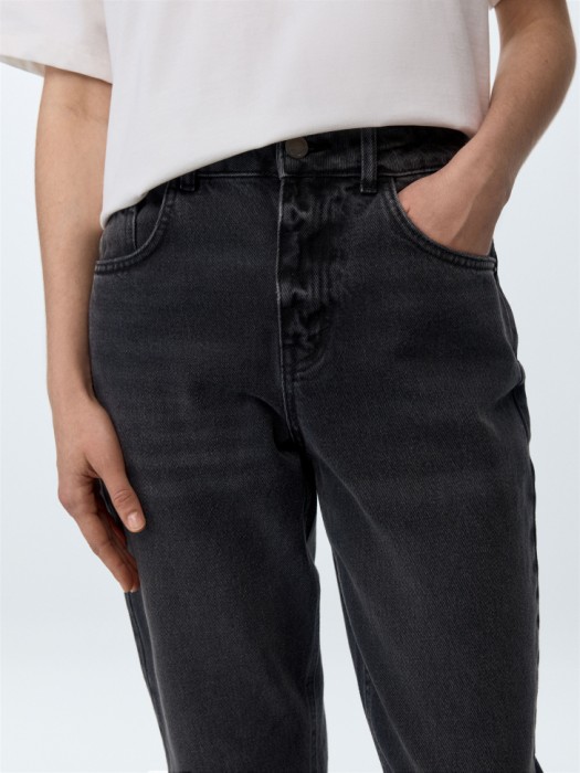 джинсы 404 mom fit из органического хлопка из россии вид сбоку