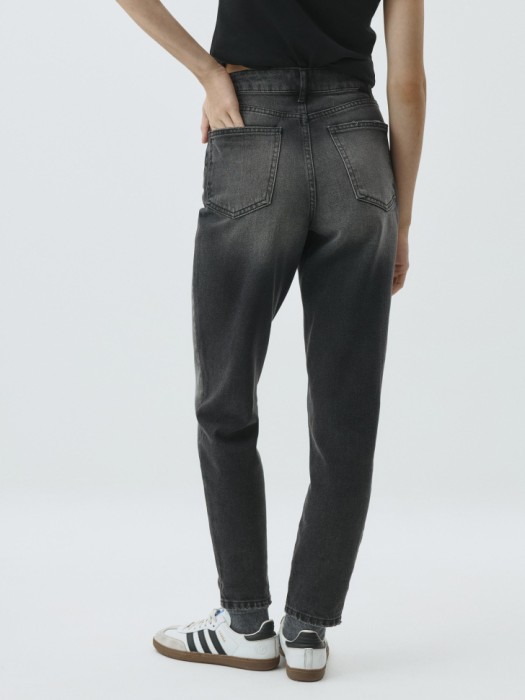 джинсы 404 mom fit по цене 2499 руб вид справа