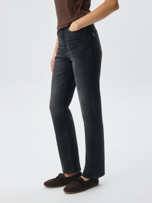 джинсы 407 regular fit из россии вид сбоку