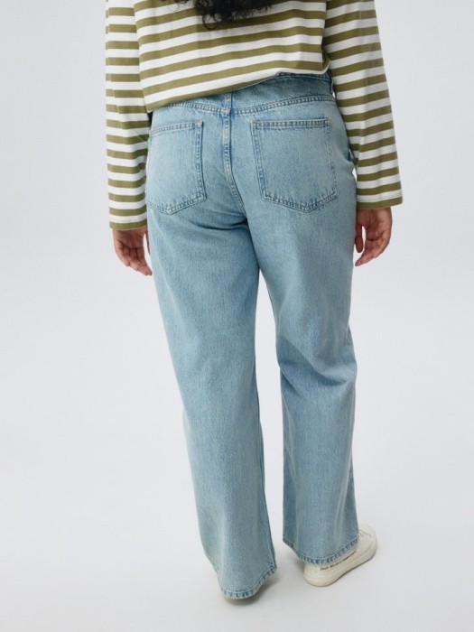 Товар с артикулом 4680798658445 вид сзади