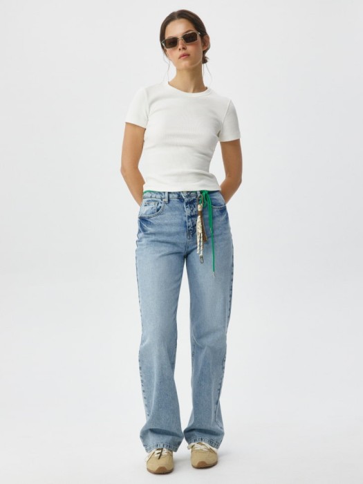 джинсы 411 wide leg из органического хлопка от бренда sela вид слева