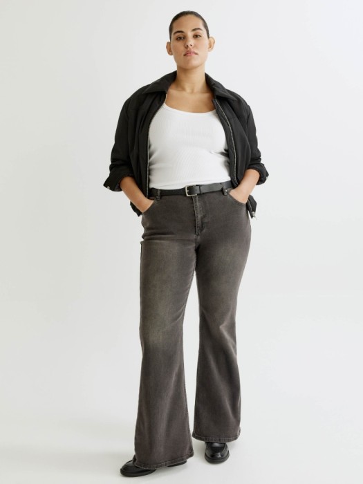 джинсы 445 flared от бренда sela вид слева
