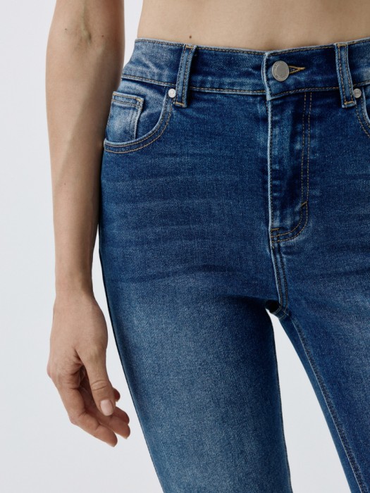 джинсы 495 skinny fit из россии вид сбоку