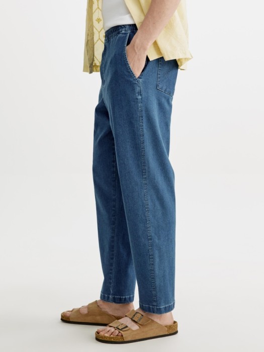 джинсы багги на резинке от бренда sela вид слева