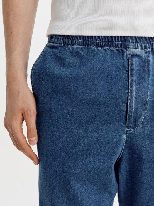 джинсы багги на резинке по цене 3599 руб вид справа