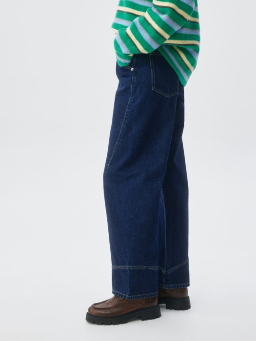 джинсы balloon fit по цене 2299 руб вид справа