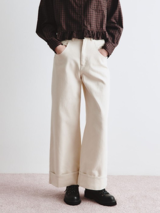 джинсы boyfriend fit из линейки  young от бренда sela вид слева