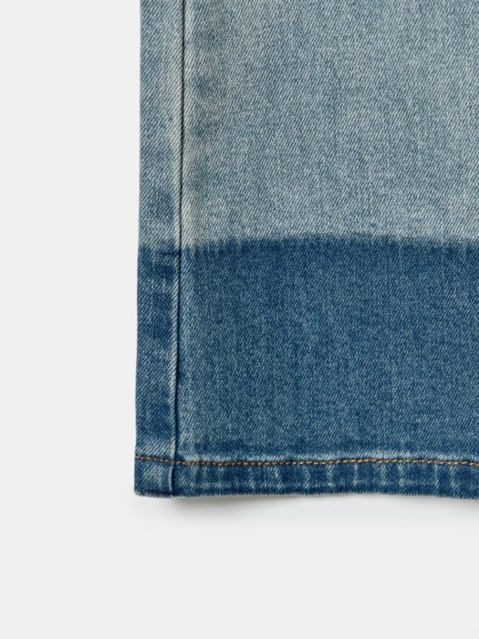 джинсы клеш с эффектом стирки по низу из линейки  young от 16 до 18 лет с изнаночной стороны