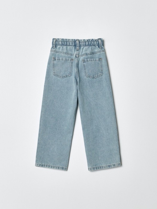 Товар голубого цвета с внутренней стороны