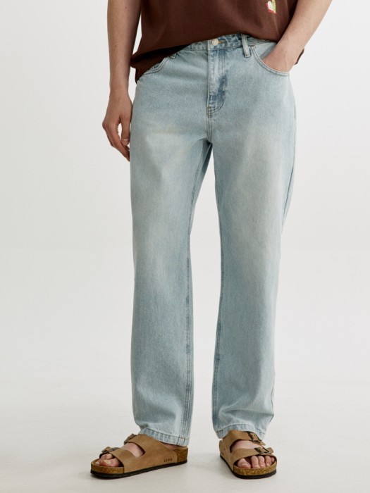 джинсы прямого кроя со средней посадкой от бренда sela вид слева