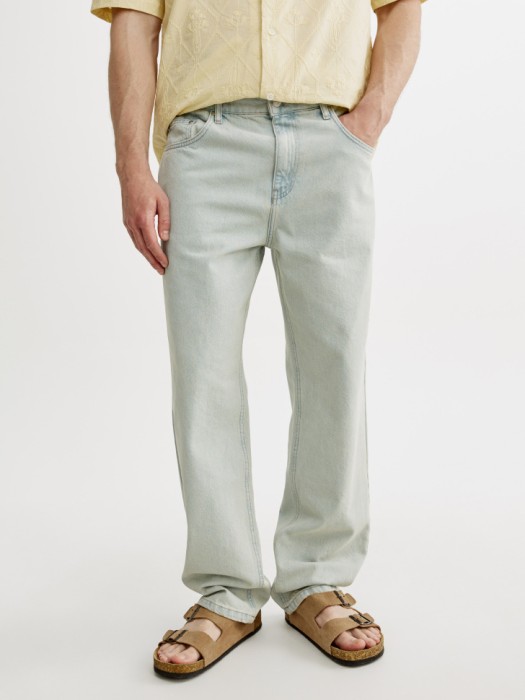 джинсы прямого кроя со средней посадкой от бренда sela вид слева