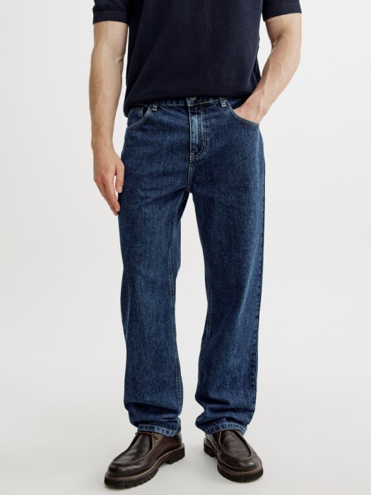 джинсы прямого кроя со средней посадкой от бренда sela вид слева