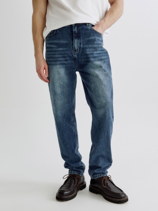 джинсы расслабленного кроя со средней посадкой от бренда sela вид слева
