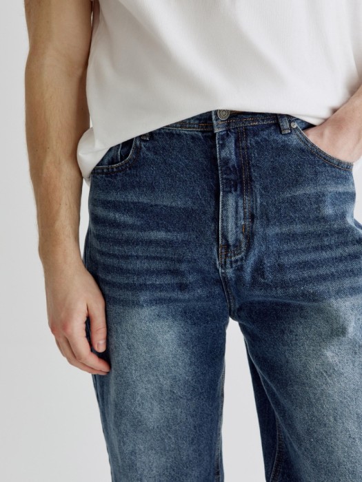 джинсы расслабленного кроя со средней посадкой из россии вид сбоку