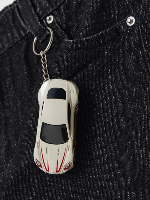 джинсы relaxed fit с брелком машинкой для мальчиков по цене 1799 руб вид справа