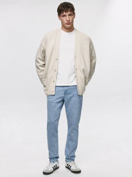 джинсы slim fit со средней посадкой от бренда sela вид слева
