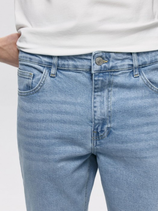 джинсы slim fit со средней посадкой из россии вид сбоку