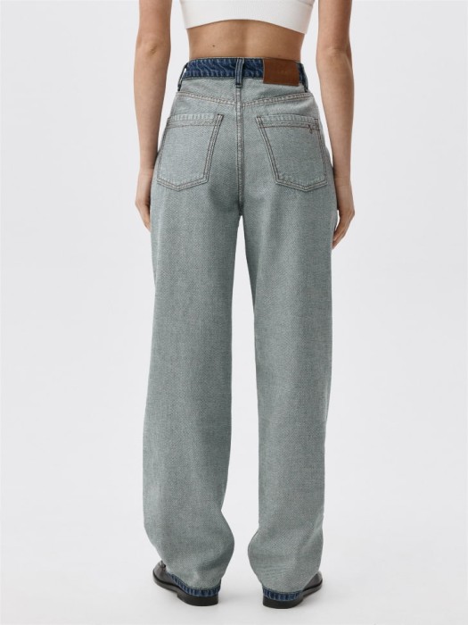 джинсы tapered с эффектом изнанки по цене 1499 руб вид справа