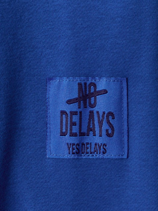 джоггеры оверсайз для мальчиков по цене 2599 руб вид справа