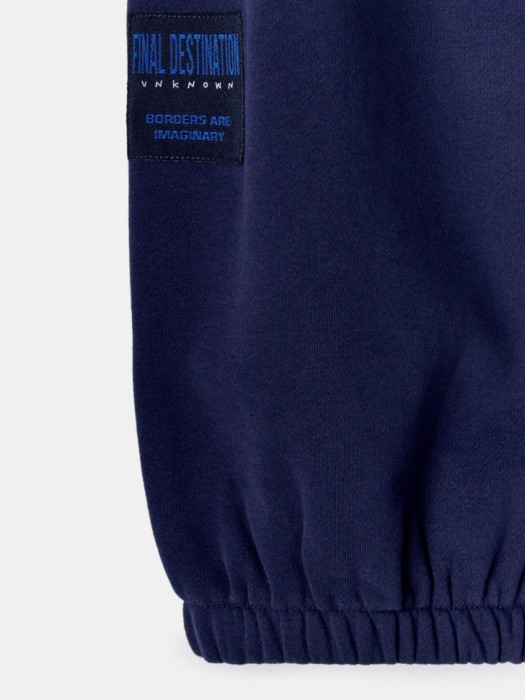 джоггеры оверсайз для мальчиков по цене 1799 руб вид справа