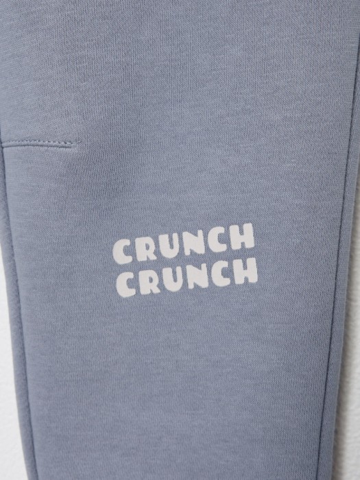 джоггеры с принтом для мальчиков из россии вид сбоку