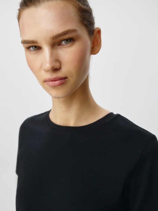 футболка eva slim fit из россии вид сбоку